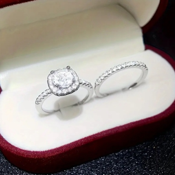 Silver Ring Set - Picture 5 of 6